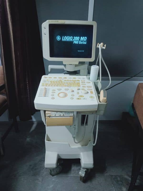 ultrasound machine gray scale logic MD 200 0