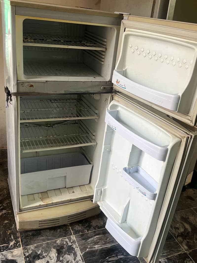 refrigerator for sell 1