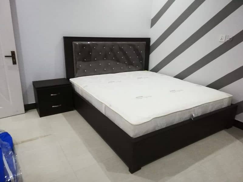 simple and disent king size double bed with 2 side table 0312 0791309 6