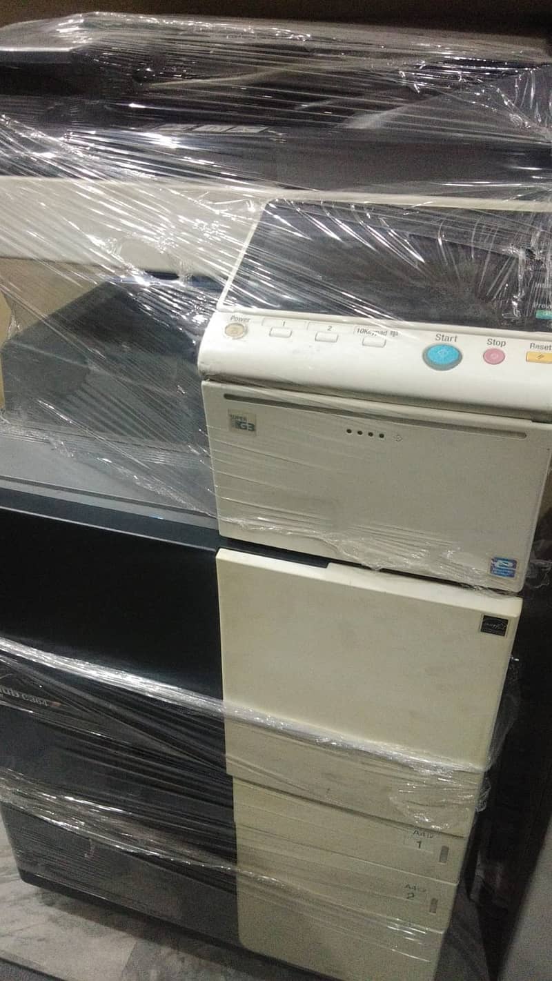 Printer & Photocopier repairing and toner refilling services. 4