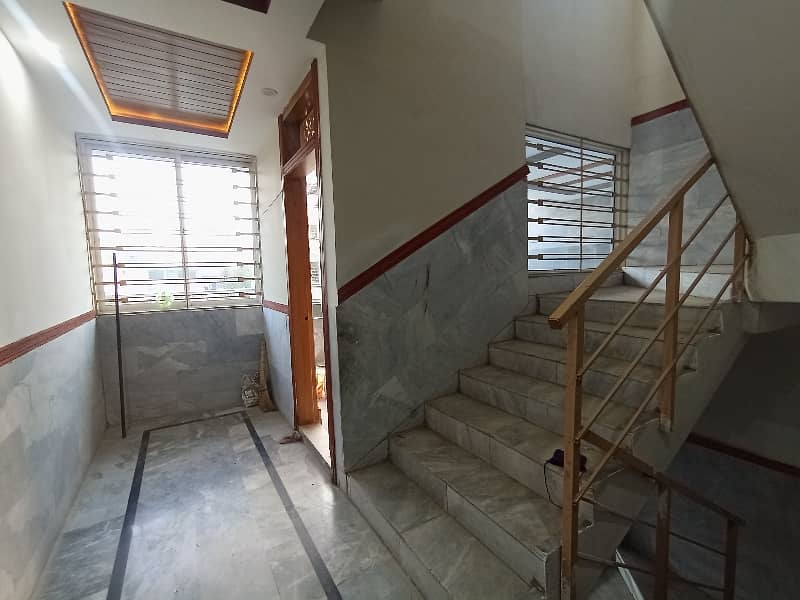 40x80 Luxury. Upper Portion Available For Rent ideal location nearby school near kachnar park near shifa hospital More Options Available office and family purpose 13