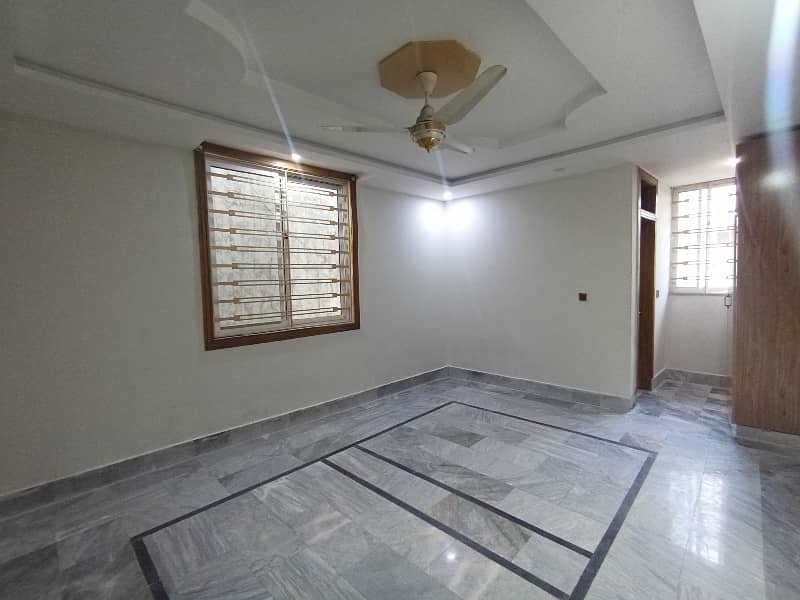 40x80 Luxury. Upper Portion Available For Rent ideal location nearby school near kachnar park near shifa hospital More Options Available office and family purpose 23