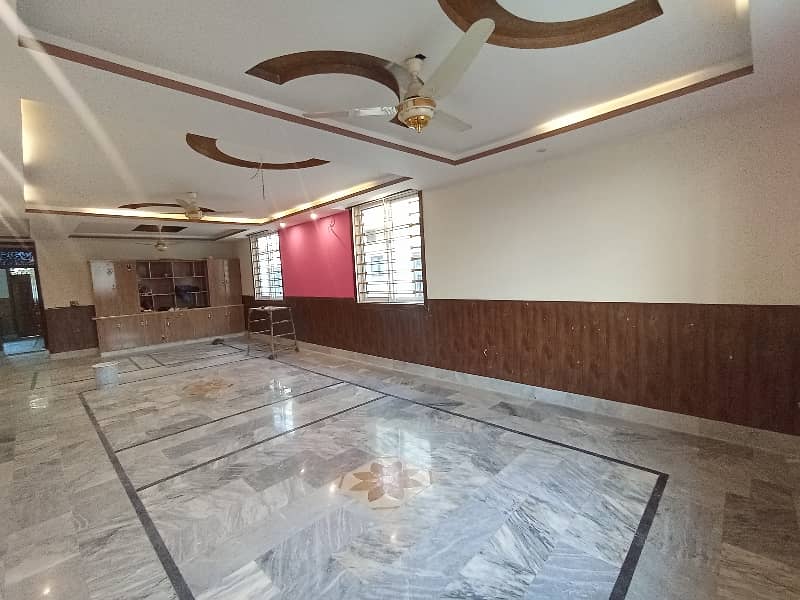 40x80 Luxury. Upper Portion Available For Rent ideal location nearby school near kachnar park near shifa hospital More Options Available office and family purpose 28