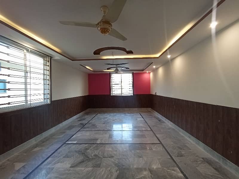 40x80 Luxury. Upper Portion Available For Rent ideal location nearby school near kachnar park near shifa hospital More Options Available office and family purpose 31