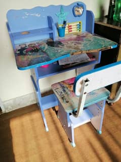 Kids study table