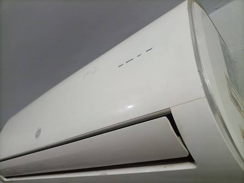 Pel air conditioner 1-ton aero inverteron heat & cool model no: pinvo 1