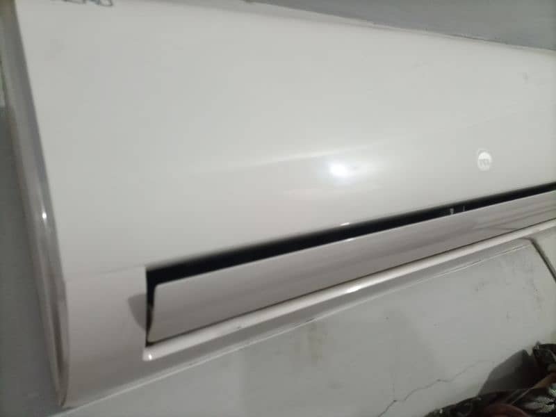 Pel air conditioner 1-ton aero inverteron heat & cool model no: pinvo 2