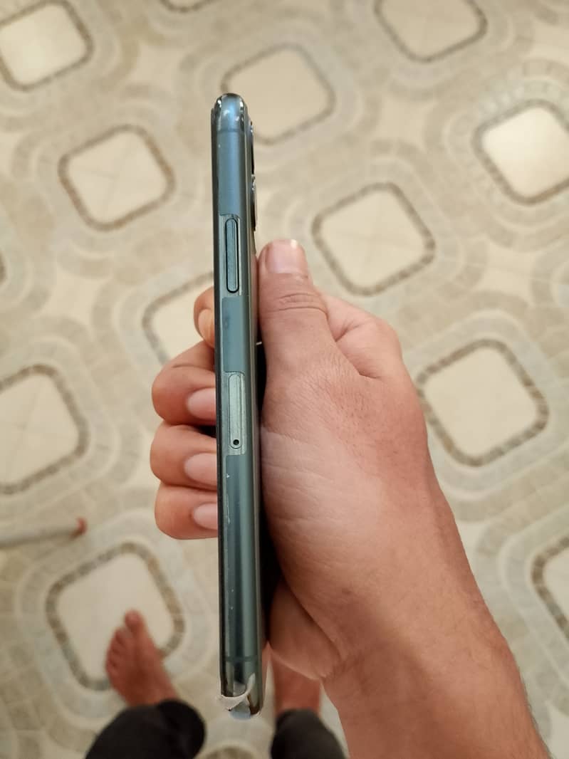 IPhone 11 Pro (PTA Approved) 1