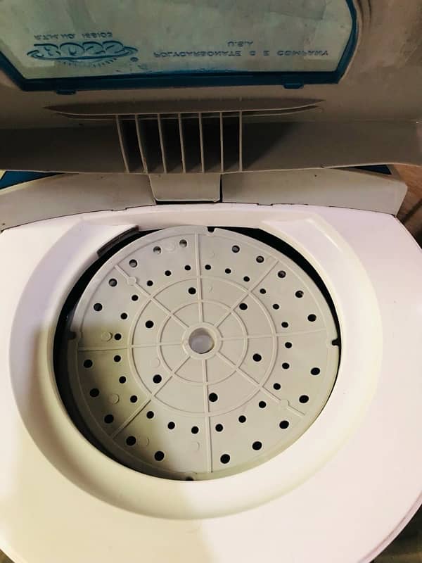 "Boss Washing Machine & Spinner dryer Efficient Cleaning and Drying 9