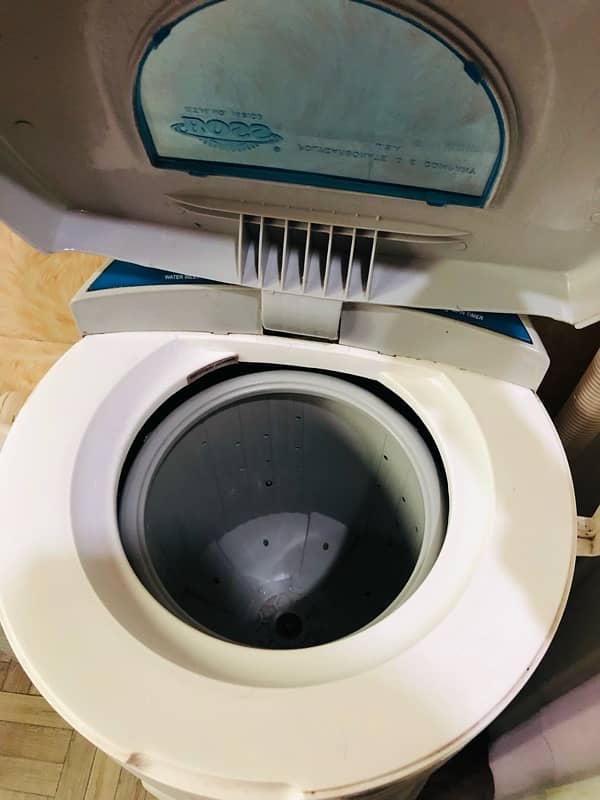 "Boss Washing Machine & Spinner dryer Efficient Cleaning and Drying 10