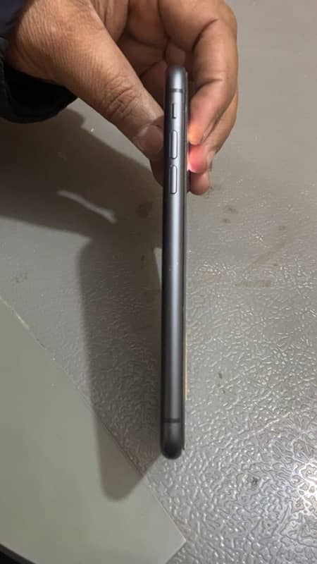 iPhone 11 pta proved 64GB all ok 1 hand used 5