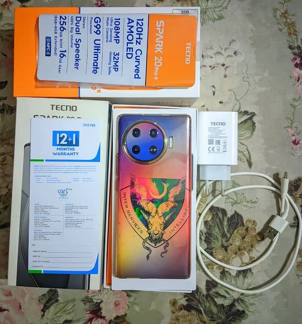 tecno spark 20 pro plus white color. 8/256 4