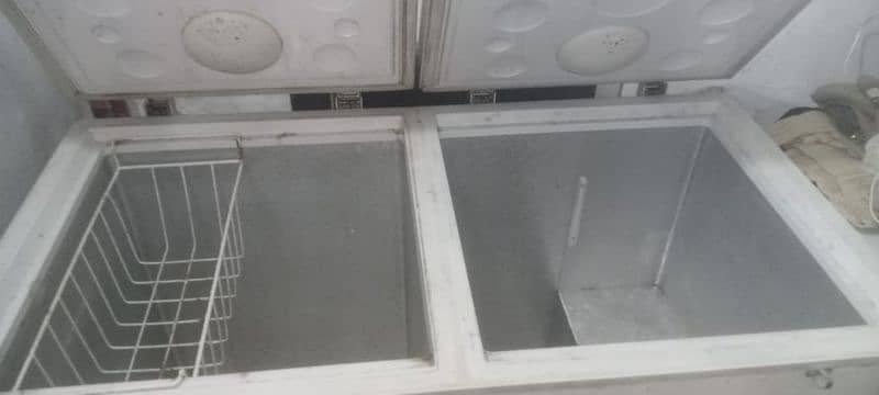 Haier Dubble Door Fridge+dif Frezer 4