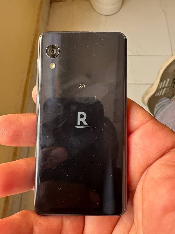 rakuten mini phone Japan 1