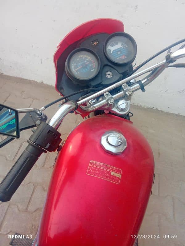 Hundred 100Cc 5