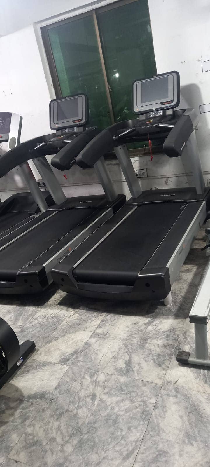 American Brands Treadmill - Exercise Running Machine - For Sale 3