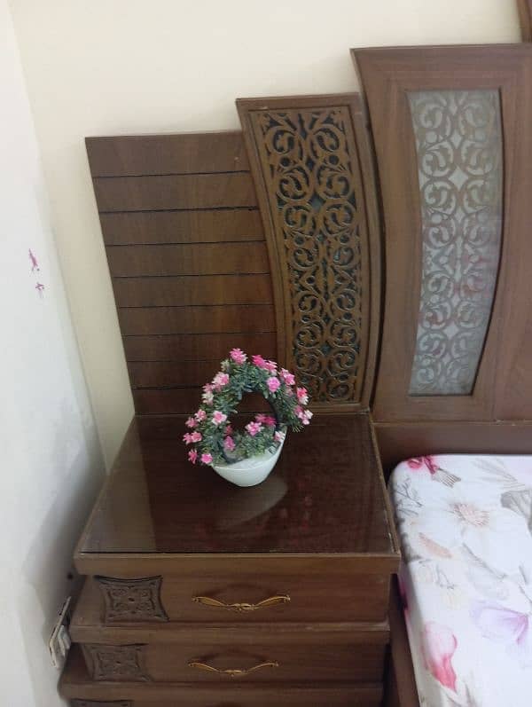 wood made king size bedroom set with mattress for sale 2