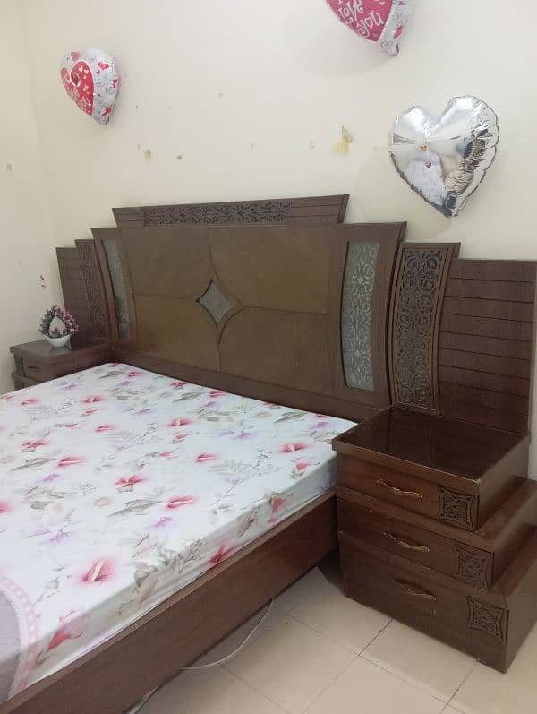 wood made king size bedroom set with mattress for sale 3