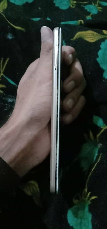 vivo y66 mobile for sale urgent 3