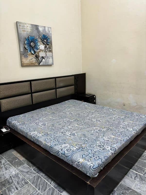 King size bed set. perfect Condition 7