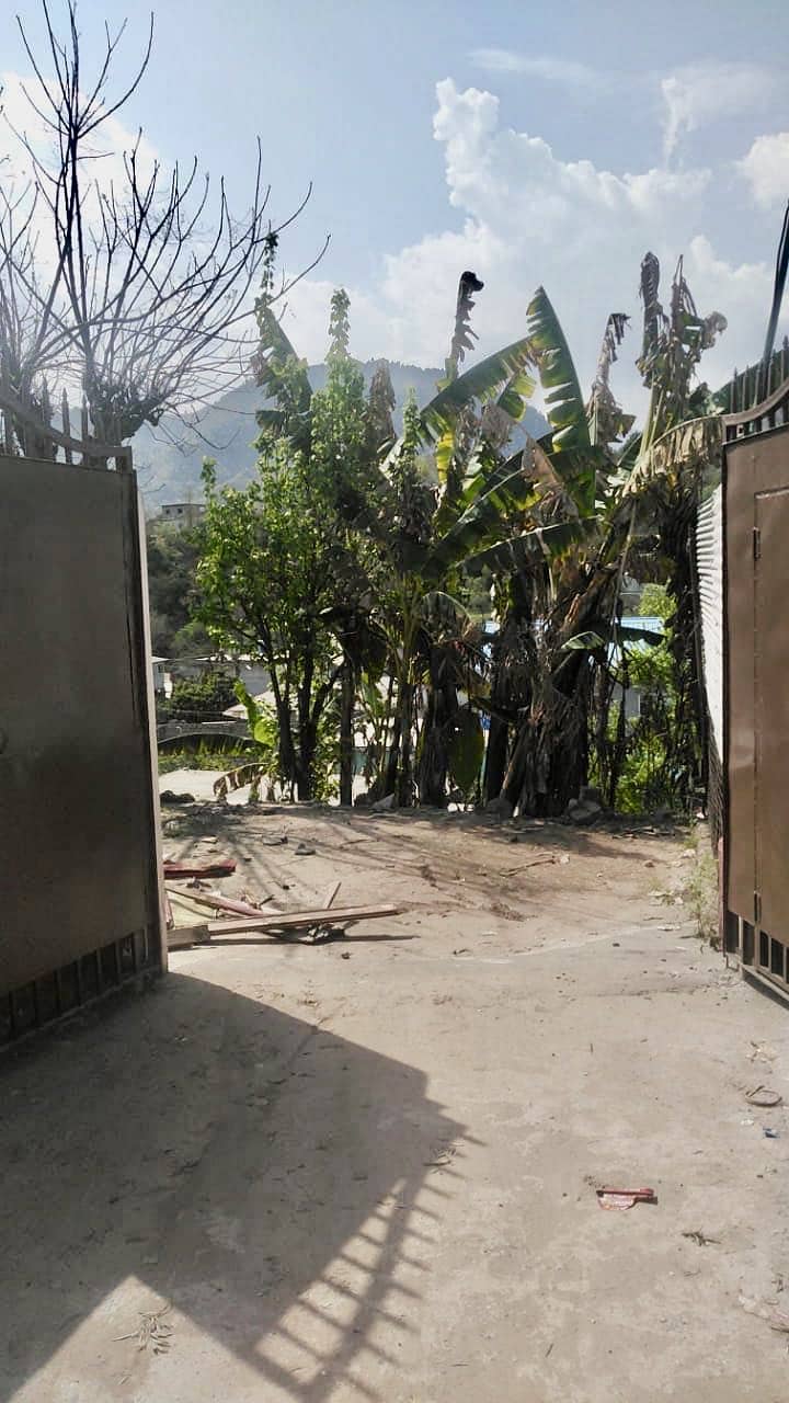 1 Kanal MAIN ROAD RESIDENTIAL PLOT in Upper Chatter 9