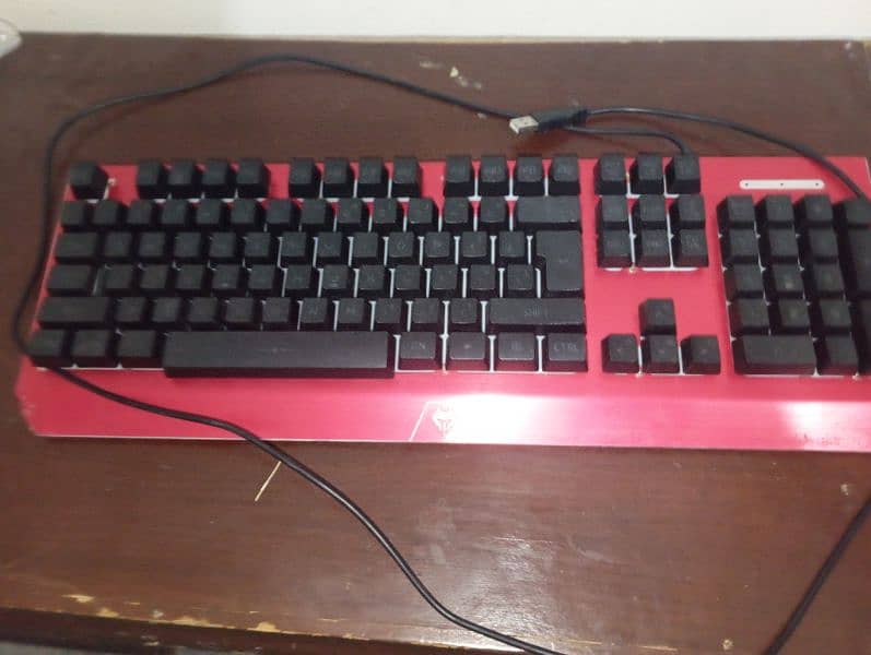 wolf totem V5 gaming keyboard 1