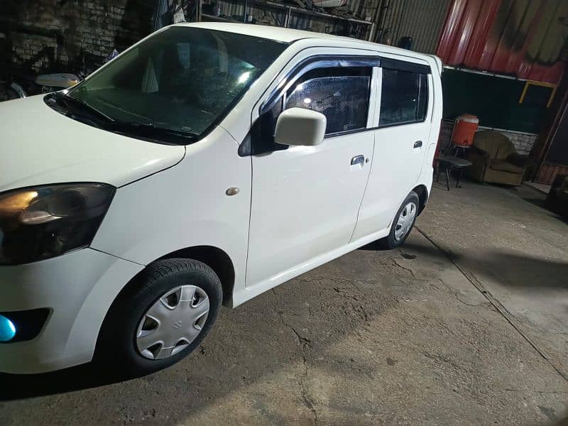 Suzuki Wagon R 2015 9