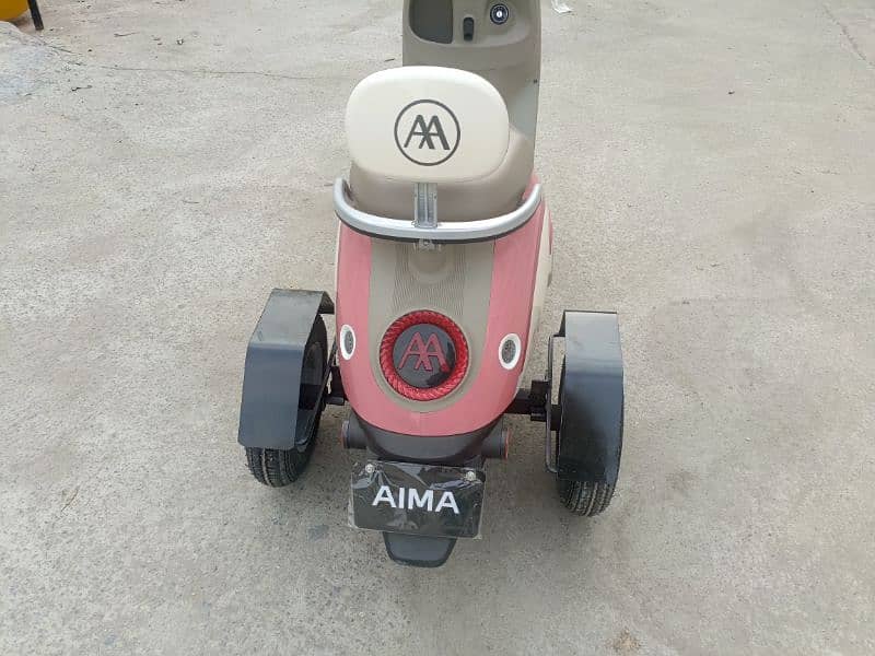 Aima  electric secoty vintage a60 3 wheeler 1