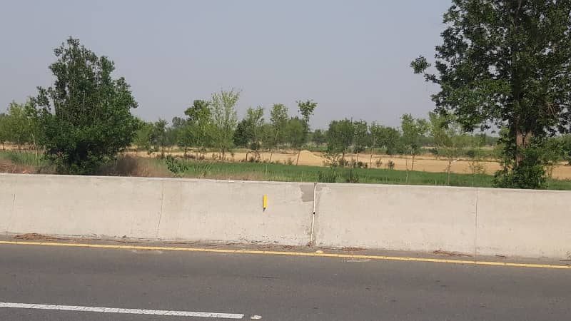 2.5 Acres Commercial/Agricultural Land On Main Expressway Faisalabad 2