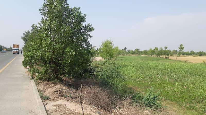 2.5 Acres Commercial/Agricultural Land On Main Expressway Faisalabad 7