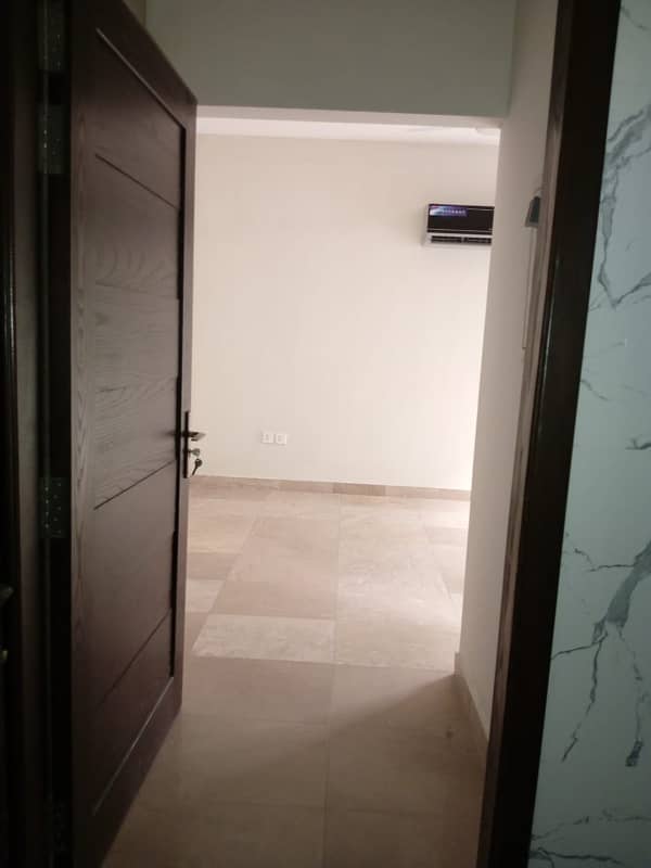 Studio Apartment For Sale At Prime Location of Gulberg Best Investment Oppurtunity 12