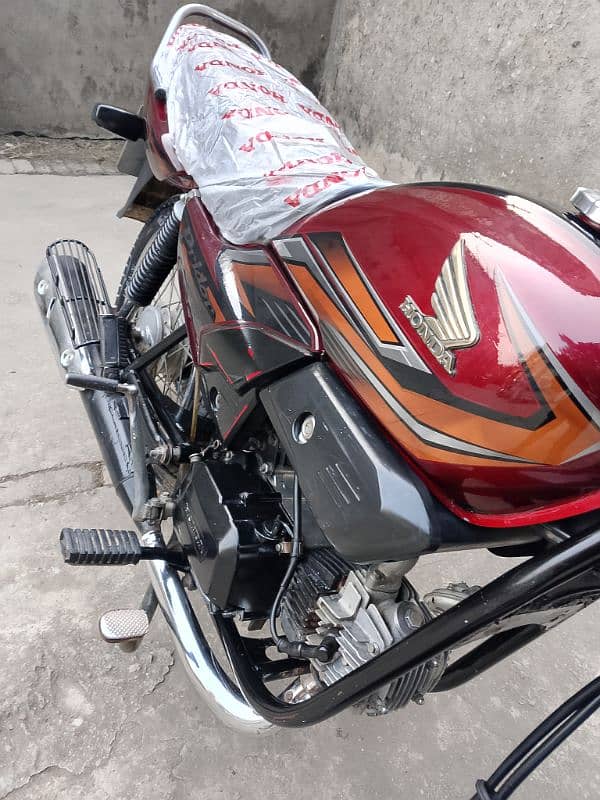 A Honda Pridor model 2022 for urgent sale 6