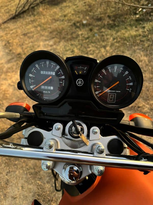 ybr125 new condition orange colour 7