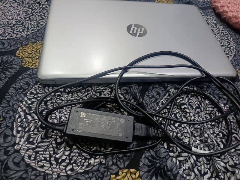 Hp Core 13 8th Generation 4GB, 1TB 2