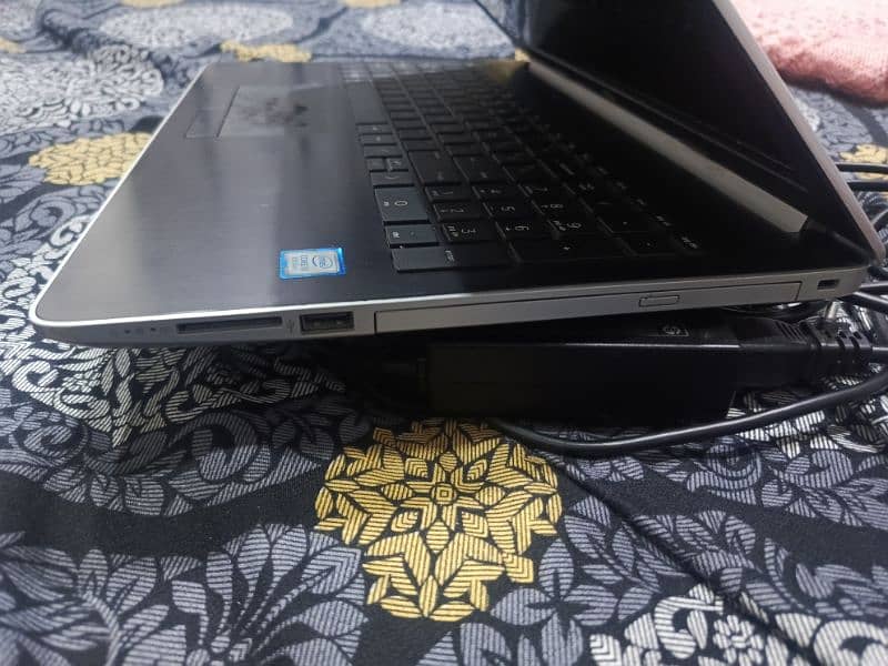 Hp Core 13 8th Generation 4GB, 1TB 3