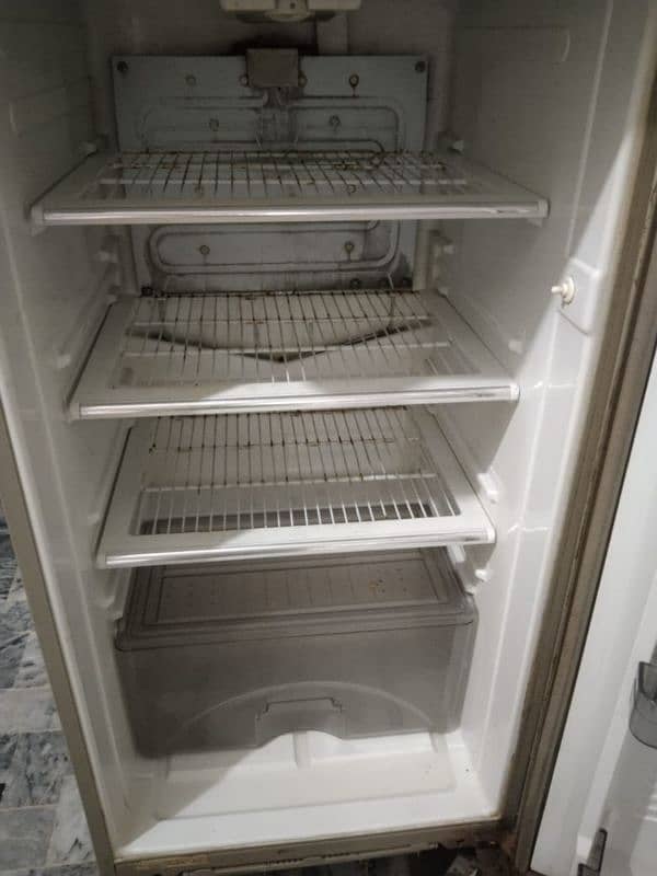 Dawlance Fridge For Sale 1