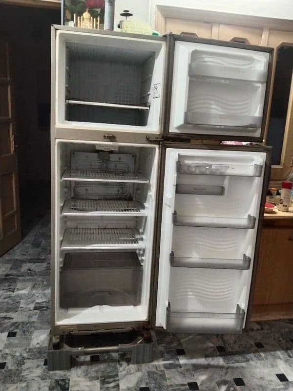 Dawlance Fridge For Sale 5