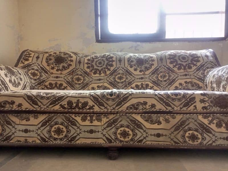 2 sofa sets (one sofa set is 5 seater and other one is 7 seater) 2