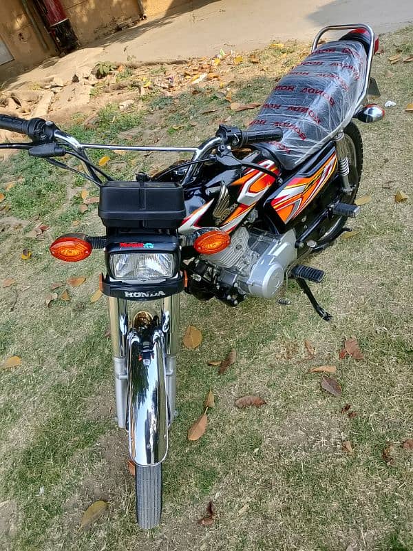 A Honda CG 125  for urgent sale model 2022| motorcycle 3