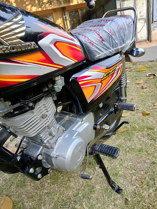 A Honda CG 125  for urgent sale model 2022| motorcycle 6