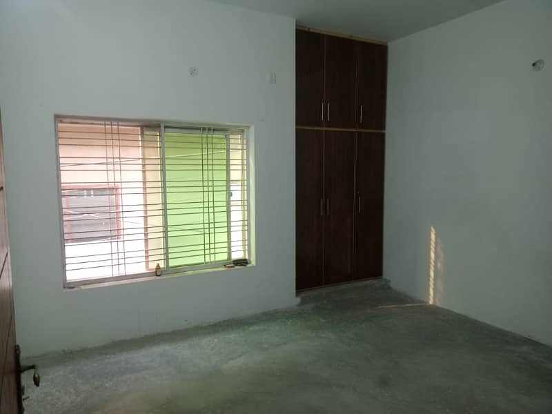 5 Marla Uper Portion For Rent ( Near Hafiz Sweets ) 2