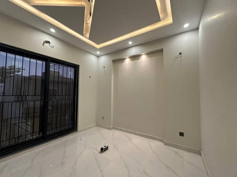 5 Marla Luxury Modern House Available For Sale In Paragon City Lahore 7