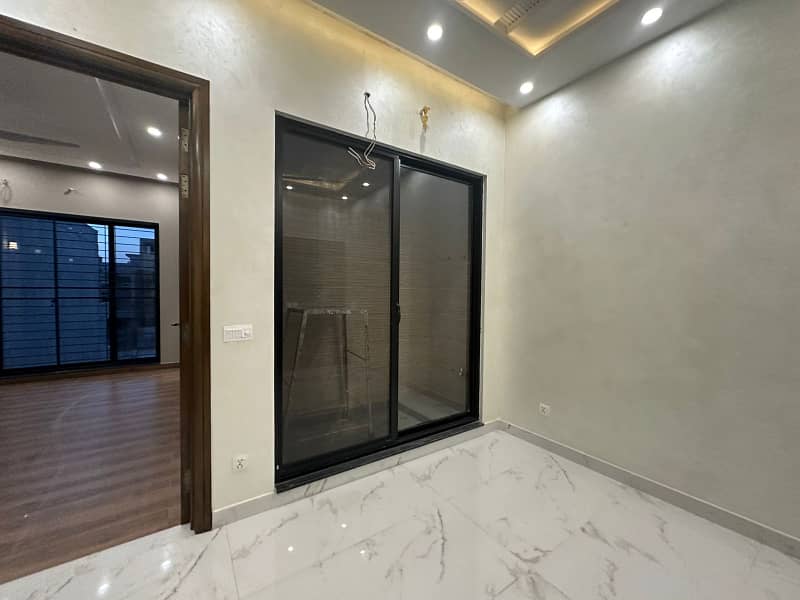 5 Marla Luxury Modern House Available For Sale In Paragon City Lahore 9