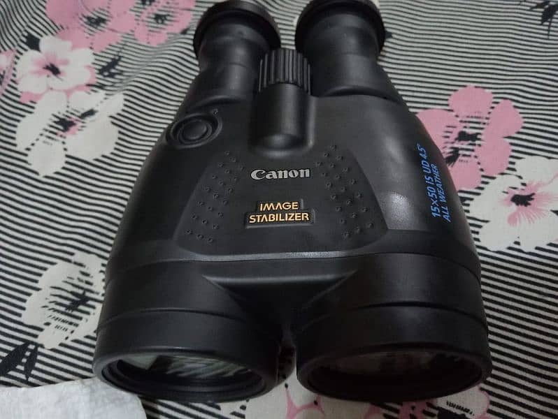 Canon 15 x 50 IS All Weather Binocular 1