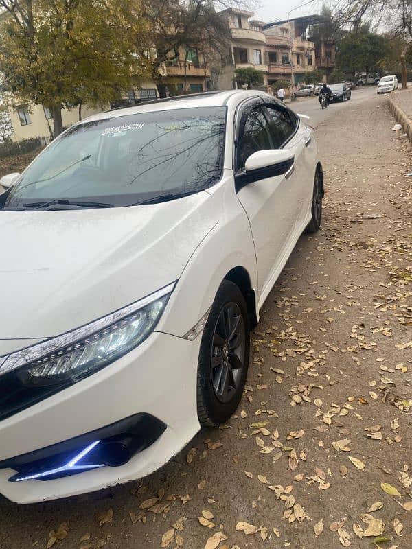 Honda Civic 2017 4