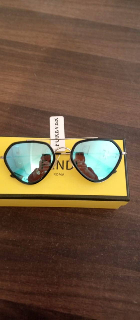 Branded Sun glasses UV (UAE imported) 4