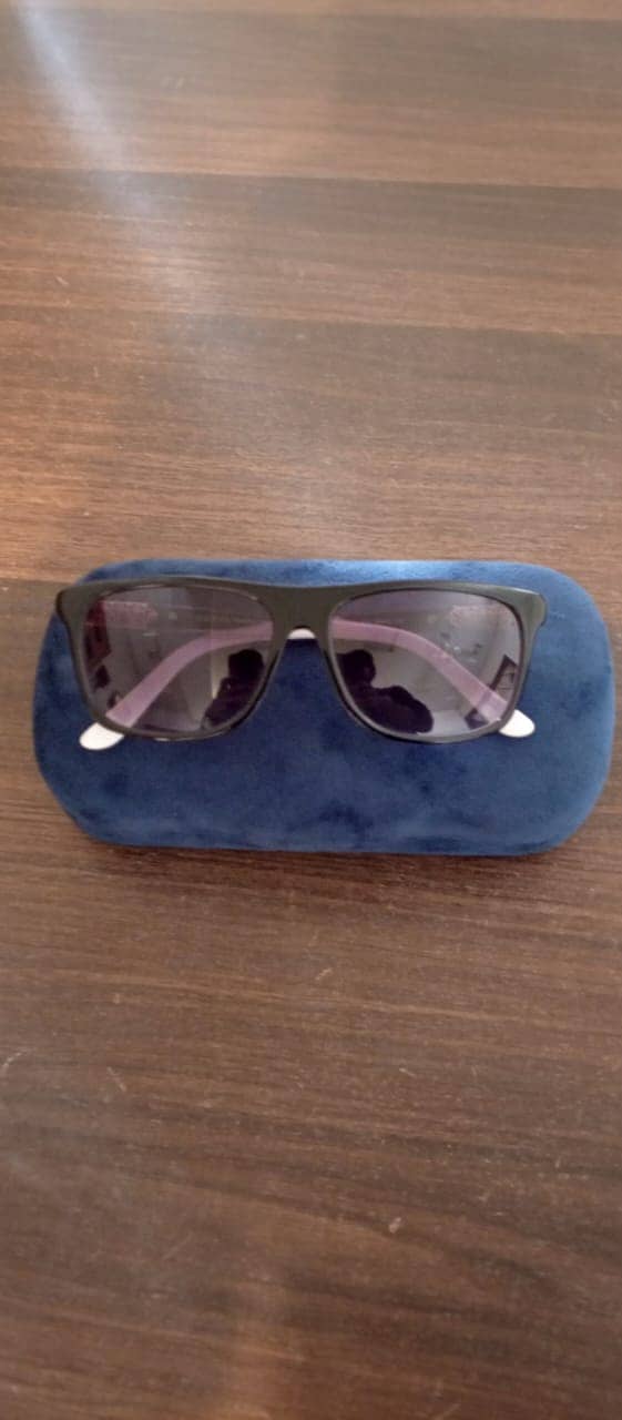 Branded Sun glasses UV (UAE imported) 8