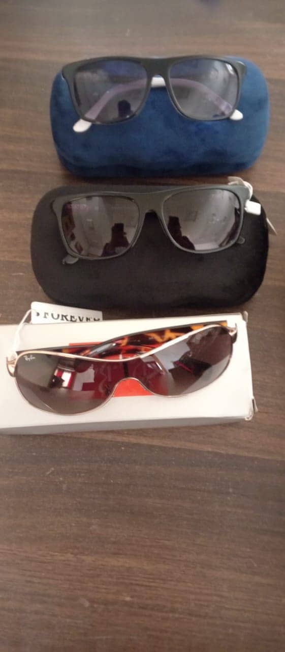 Branded Sun glasses UV (UAE imported) 19