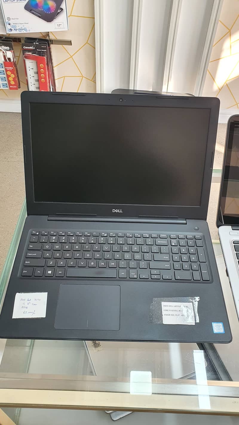 DELL LATTITUDE 3590 I5 8TH 8250U,8GB RAM 256GB SSD,15.6" HD 0