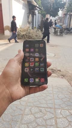 iPhone X 64 GB pta approved